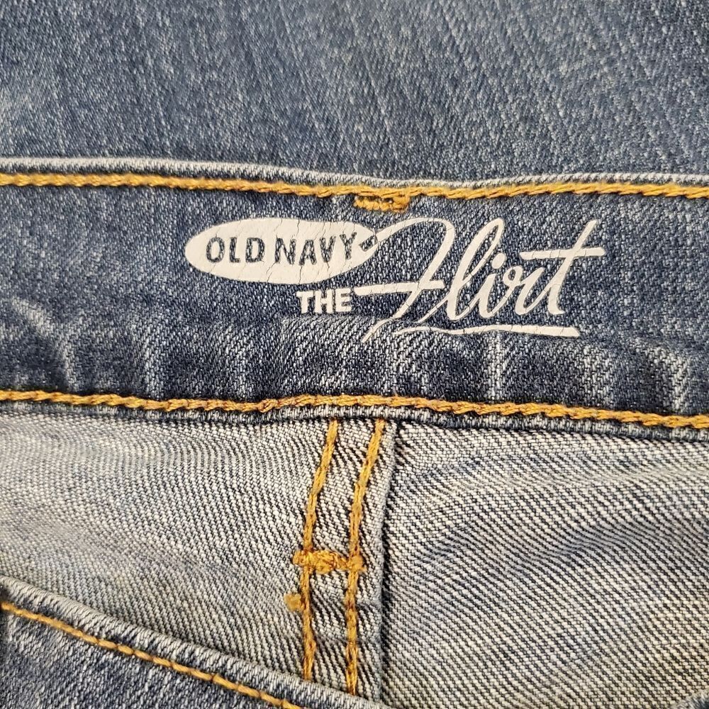 Old Navy The Flirt Medium Wash Faded Jeans Women's Size 10 Short - Picture 5 of 6